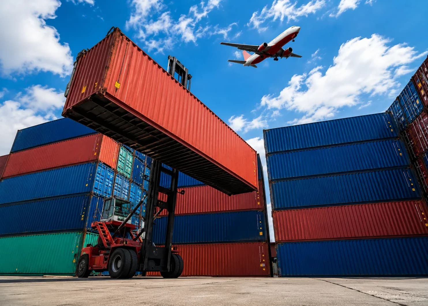 Dashboard Container Tracking Realtime Hiển Thị Những Gì?